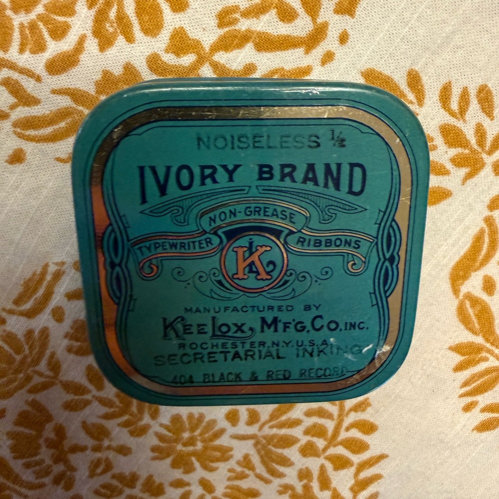 Vintage KeeLox Ivory Brand empty typewriter ribbon tin in nice condition